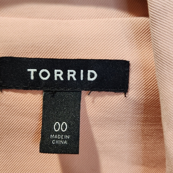 Torrid Plus Sizr Pink Blazer Asymmetrical Draped Design  Fits Size 10 - Picture 2 of 13